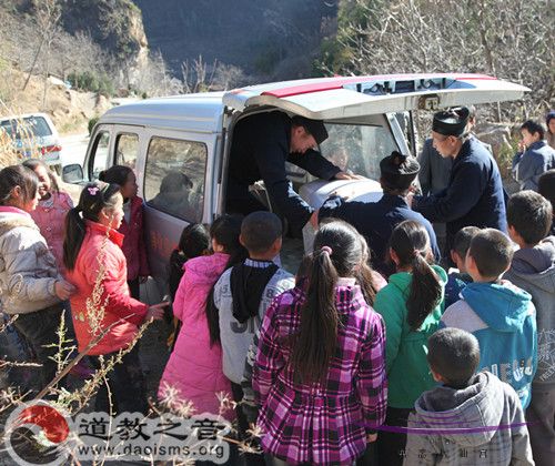 西安八仙宫冬日阳光温暖寒窗学子